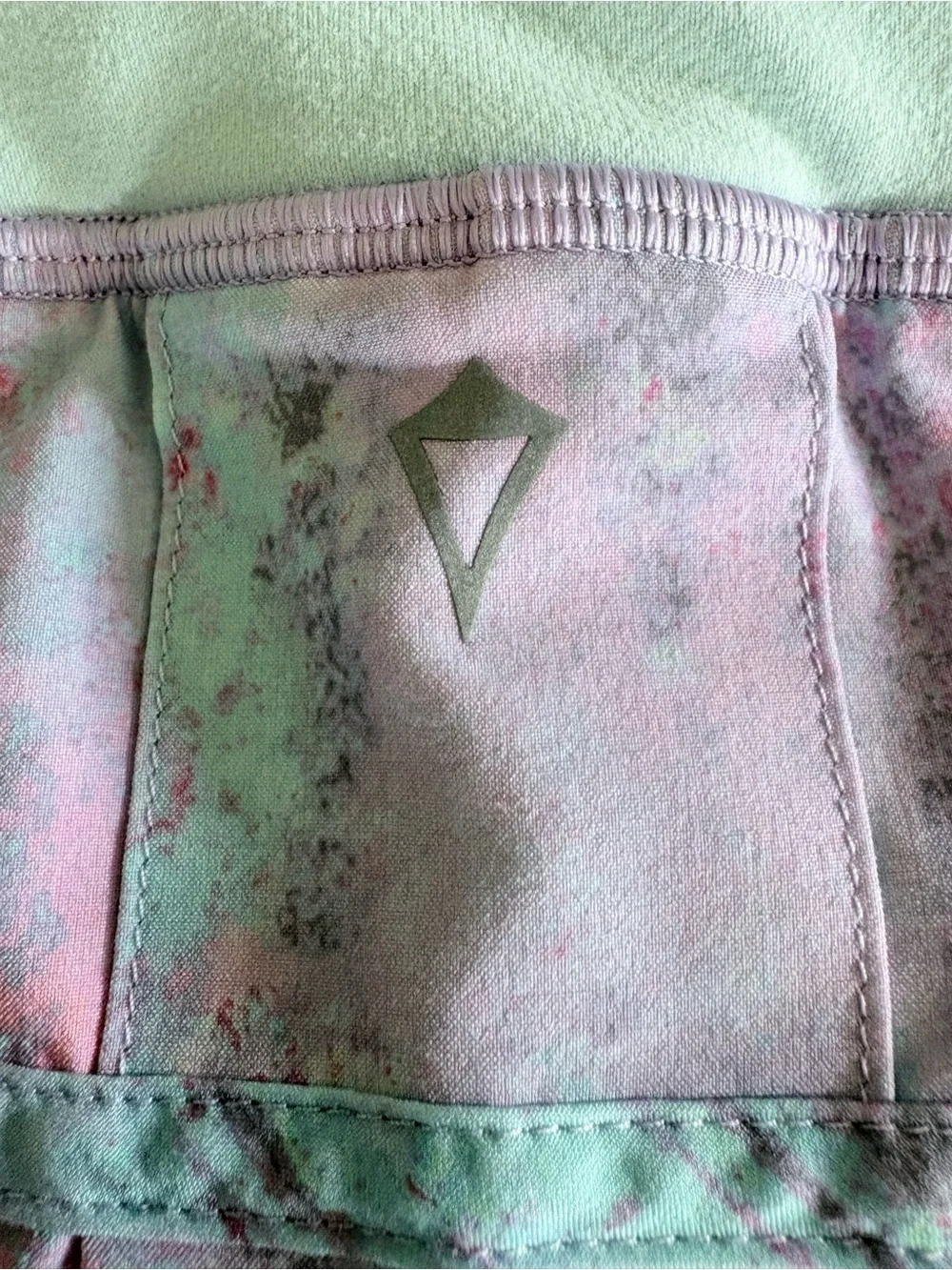 Ivivva by lululemon Girls Pastel Set the Pace Pleated Skirt Skort Size 8